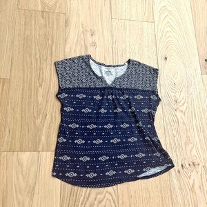 This is a Sonoma T-shirt—size small—in great condition!